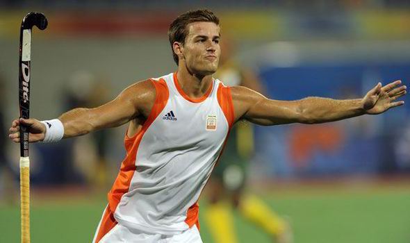 Jeroen Hertzberger Hockey Jeroen Hertzberger hattrick seals England39s