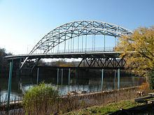 Jerome Street Bridge httpsuploadwikimediaorgwikipediacommonsthu