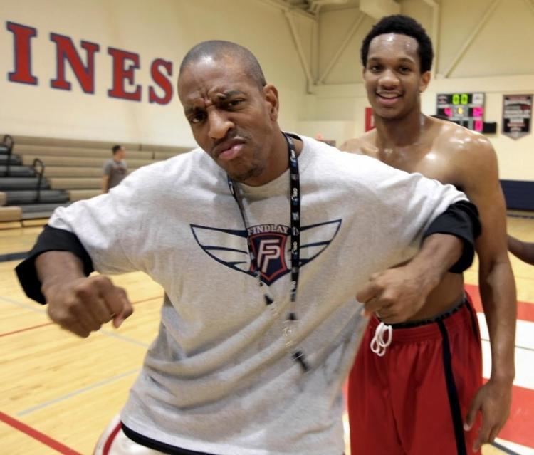 Jerome Williams (basketball) End Zone Former Knick coaches one of country39s top HS
