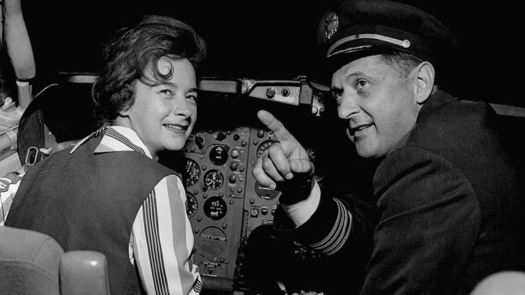 Jerrie Mock Jerrie Mock 1st female pilot to circle globe dies at 88