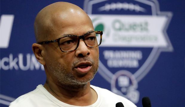 Jerry Reese GM Jerry Reese discusses Giants NFL Draft options
