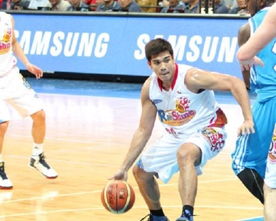 Jervy Cruz Cruz Maierhofer trade places Philippine Basketball
