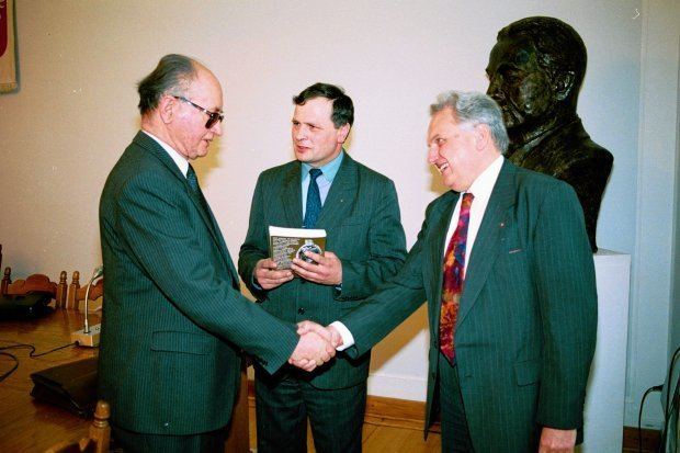 Jerzy Wiatr Zdjcie nr 3 w galerii Mdry rok 1989 Tak si koczy PRL