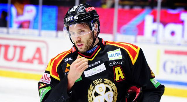 Jesper Ollas Bryns snodde hemmafrdelen av formsvagt Lule Hockeysverige
