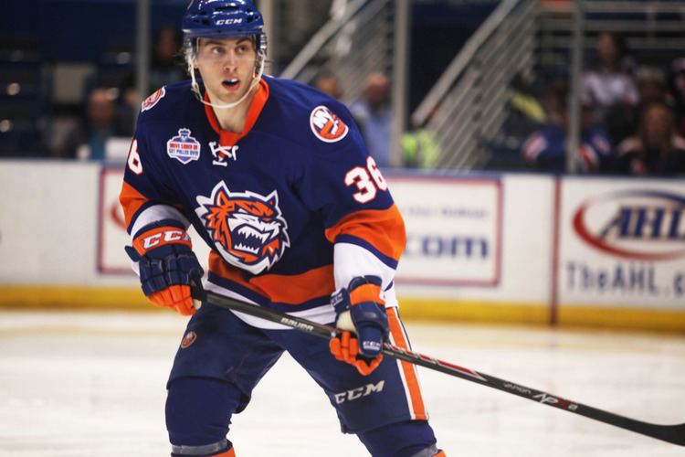 Jesse Root Jesse Root36 Bridgeport Sound Tigers Circling The Wagon