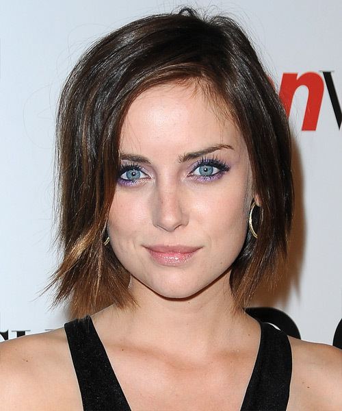 Jessica Stroup Jessica Stroup Medium Straight Casual Bob Hairstyle Dark