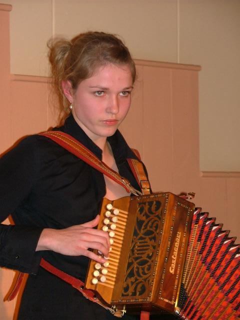 Jet Zoon Jet Zoon Dutch accordion queen Beauty and the Beat Life
