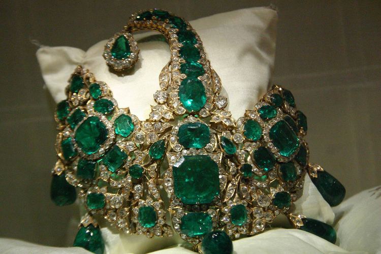 Jewels of the Nizams 1000 images about male jewelery on Pinterest North india