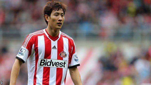 Ji Dong-won BBC Sport Ji DongWon ExSunderland striker to join