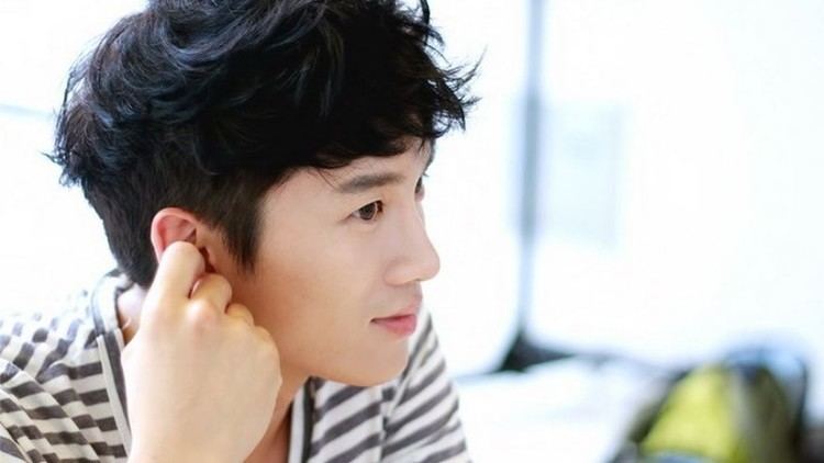 Ji Sung Talk Show quotTaxiquot Reveals Actor Ji Sung Was One Cute Kid