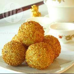 Jian dui Jian Dui Deep fried glutinous rice balls Sesame seed balls