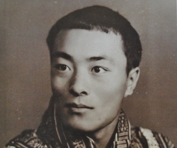 Jigme Dorji Wangchuck wwwthefamouspeoplecomprofilesimagesjigmedorj