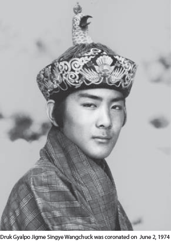 Jigme Singye Wangchuck The Dragon Kings of Bhutan Traveller39s Tales