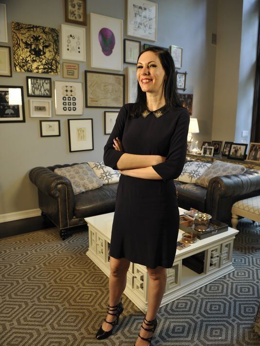 Jill Kargman 635684094303545604XXXODDMOMOUTRD91873181740JPG