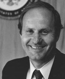 Jim Bates (politician) httpsuploadwikimediaorgwikipediacommonsthu