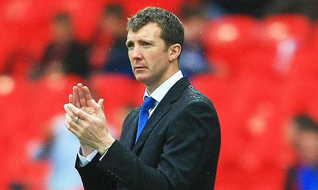 Jim Gannon Jim Gannon should spare referees and save his bile for the