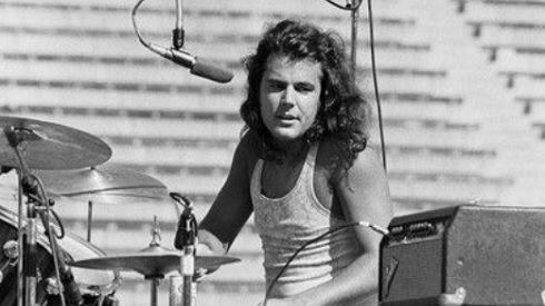 Jim Hodder (musician) June 5 Today in 1990 drummer Jim Hodder drowned in his swimming