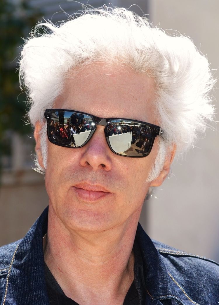 Jim Jarmusch httpsuploadwikimediaorgwikipediacommons44