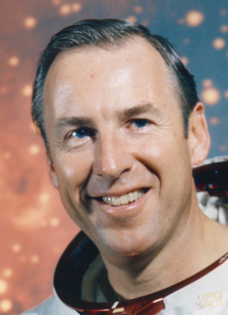 Jim Lovell Astronaut Biography James Lovell