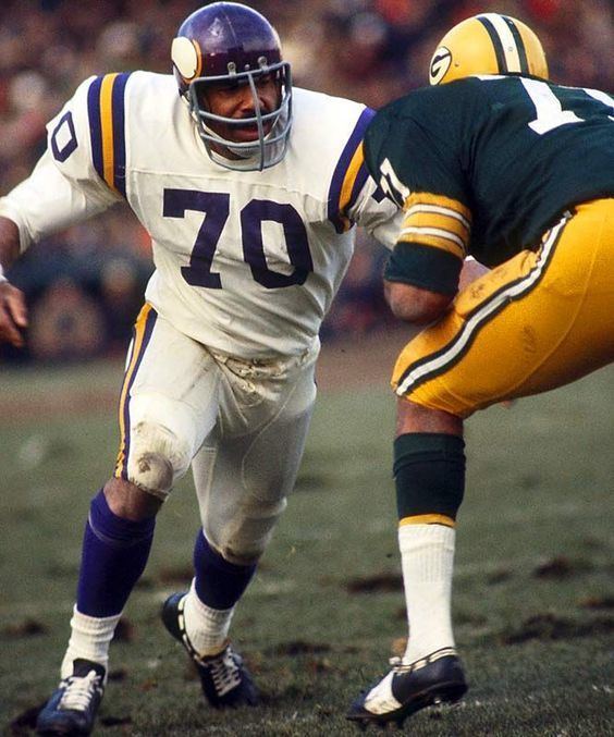 Jim Marshall (gridiron football) Jim Marshall Cleveland Browns 1960 and Minnesota Vikings 196179