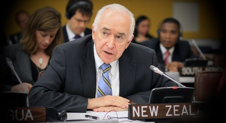 Jim McLay New Zealand seeks UN resolution on IsraelPalestine