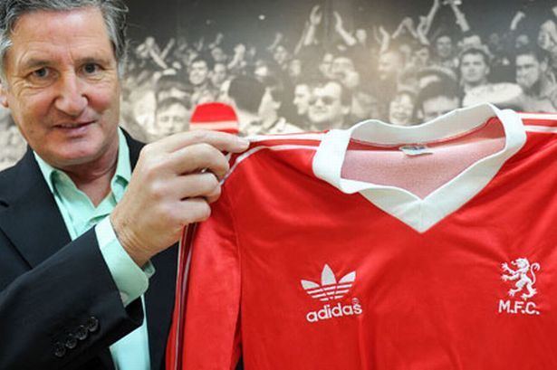 Jim Platt Boro shirt worn by George Best added to Back from the