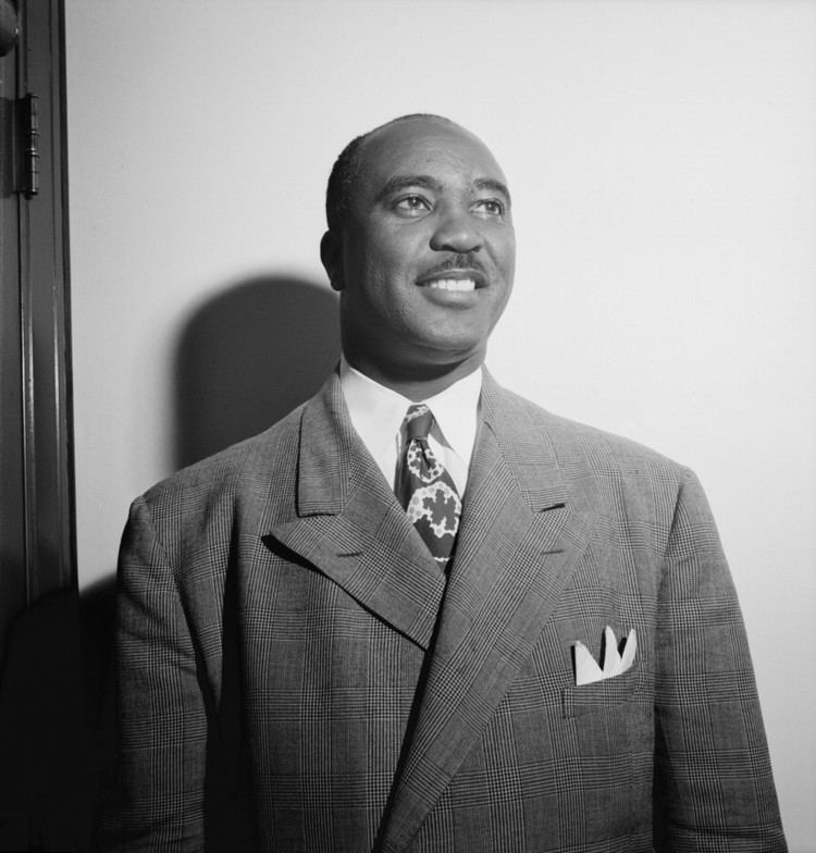 Jimmie Lunceford httpsuploadwikimediaorgwikipediacommons77