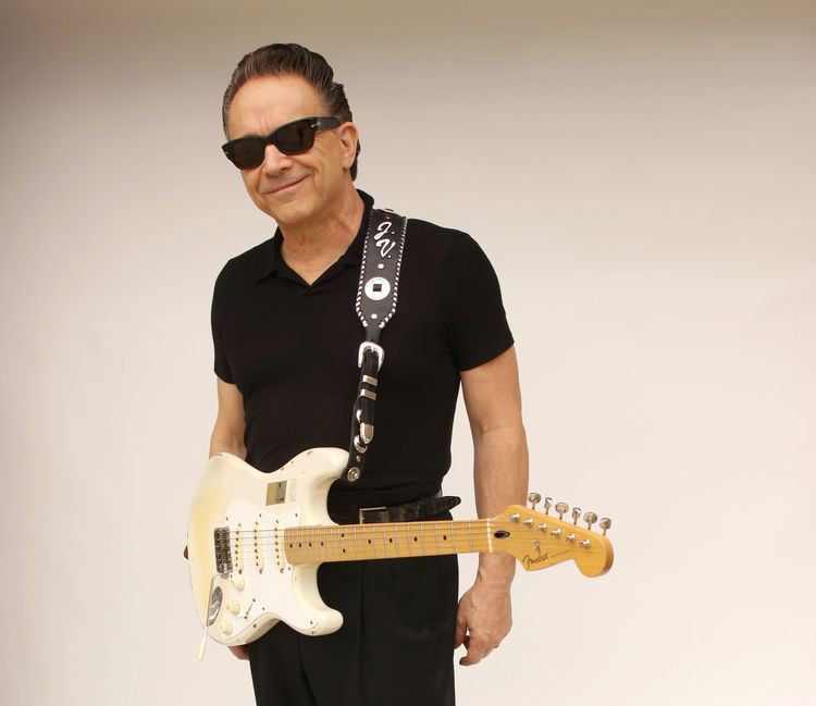 Jimmie Vaughan All mixed up39 Vaughan credits childhood music scene