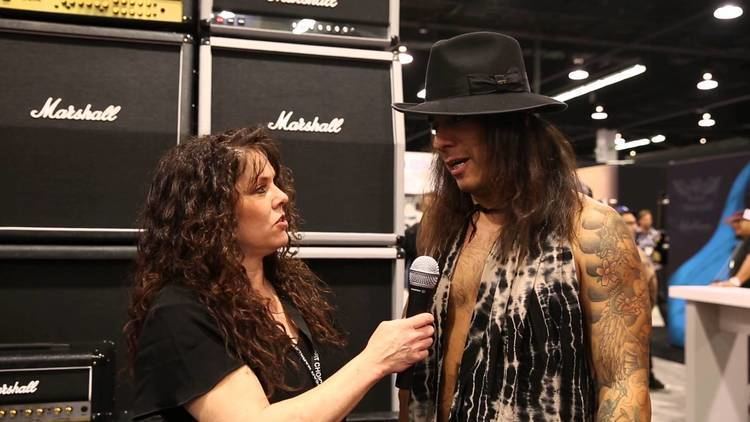 Jimmy D'Anda Jimmy D39Anda and Kat Stevenson on the floor at NAMM Show 2015 YouTube