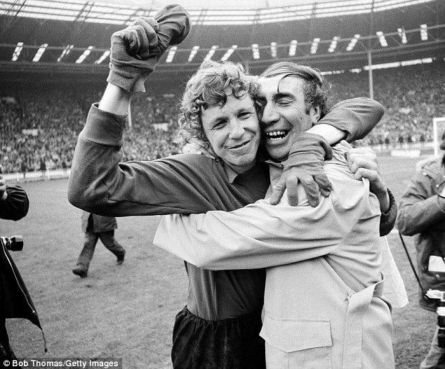 Jimmy Montgomery Sunderland FA Cup final heroes Jim Montgomery Dick Malone