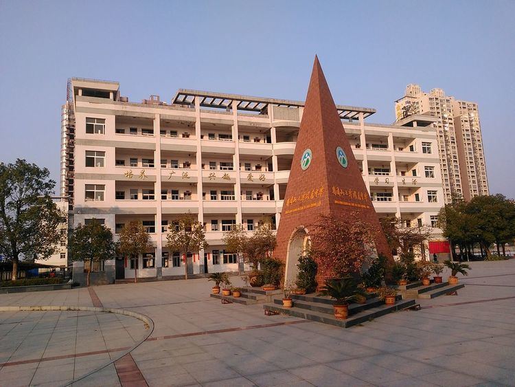Jinggangshan University Affiliated High School