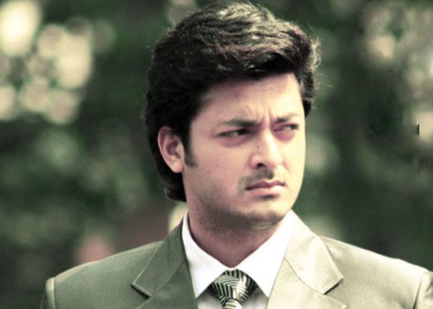 Jisshu Sengupta Deepika Padukones Piku Hero is Bengali Star Jisshu