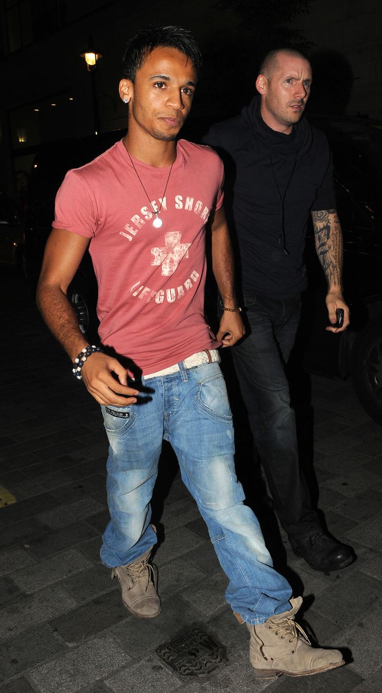 JJ Bird Pictures of JLS Out in London with Big Brother 1139s JJ
