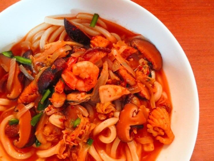 Jjamppong Korean Spicy Seafood Noodle Soup Jjamppong