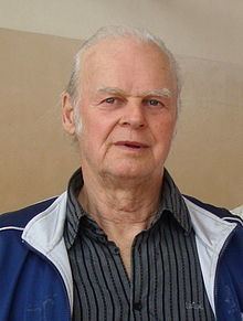 Jānis Lūsis httpsuploadwikimediaorgwikipediacommonsthu