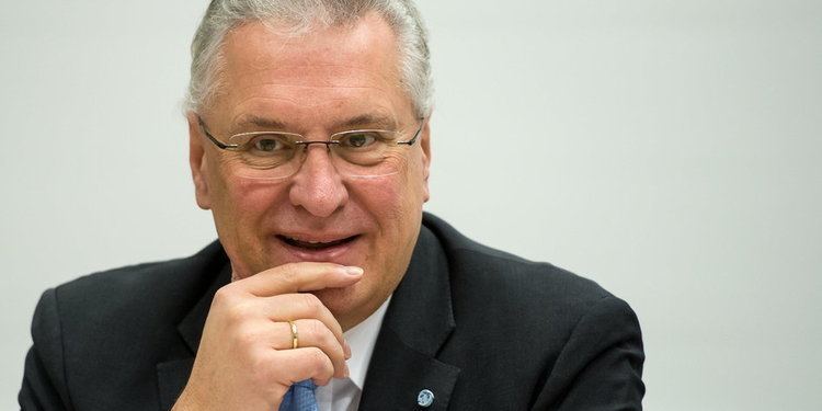 Joachim Herrmann (CSU) Kommentar Joachim Herrmann CSU Tipps vom Politprofi tazde