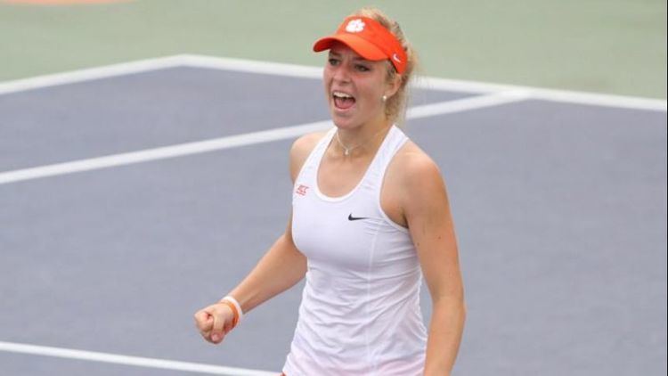 Joana Eidukonytė Tenisinink Eidukonyt laimjo pirm ITF turnyr savo karjeroje