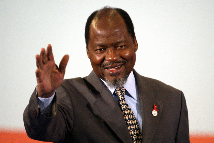 Joaquim Chissano ExPresidente Joaquim Chissano hospitalizado Notcias