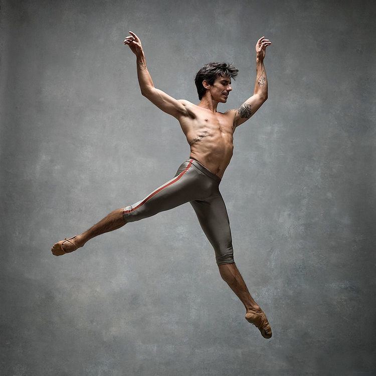 Joaquín De Luz Joaquin De Luz Principal dancer New York City Ballet p Flickr