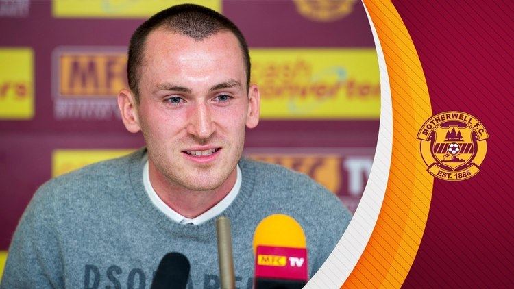 Joe Chalmers Joe Chalmers signs for Motherwell YouTube