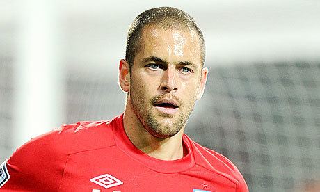 Joe Cole Liverpool hope to tempt Joe Cole with 90000aweek