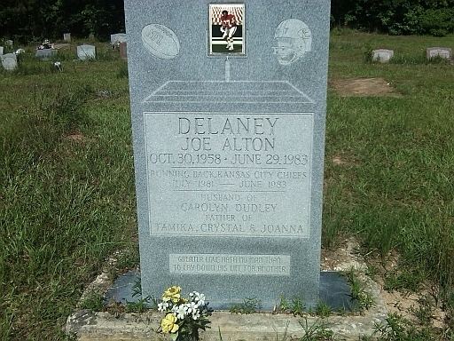 Joe Delaney Joe Delaney 1958 1983 Find A Grave Memorial