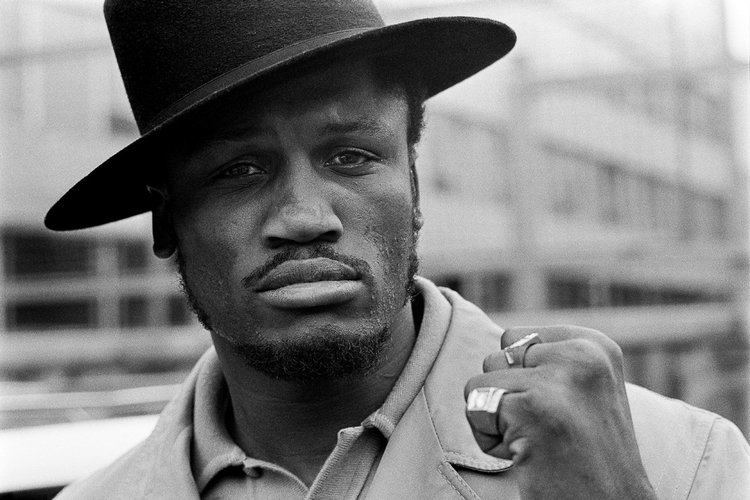 Joe Frazier The day I put Smokin39 Joe Frazier on the floor Frank Warren