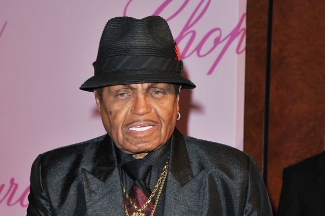 Joe Jackson (manager) Joe Jackson Father to Michael and Janet Suffers Three