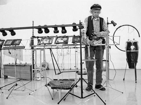 Joe Jones (Fluxus musician) Joe Jones Music Machines Kunstverein BellevueSaal