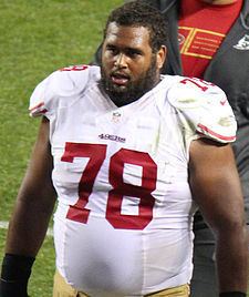 Joe Looney (offensive lineman) httpsuploadwikimediaorgwikipediacommonsthu