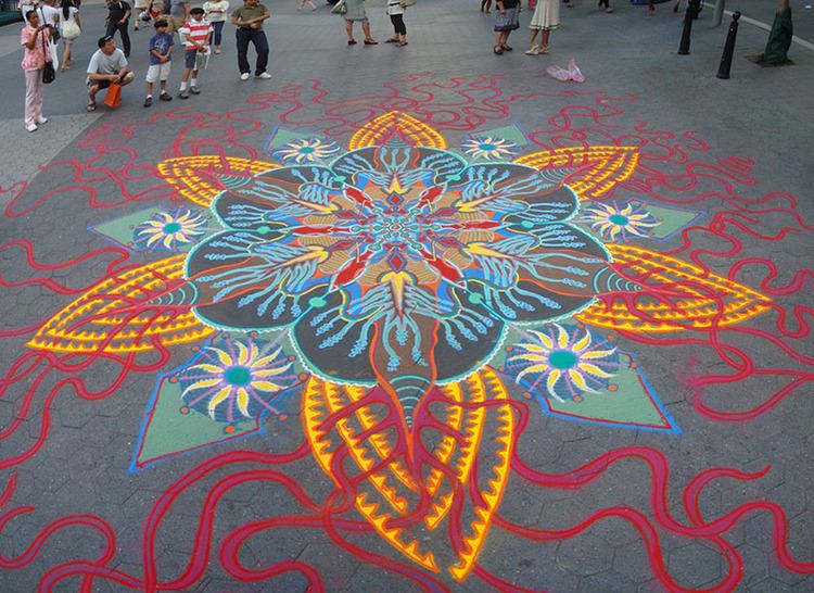 Joe Mangrum Spontaneous Temporary Sand Paintings by Joe Mangrum Colossal