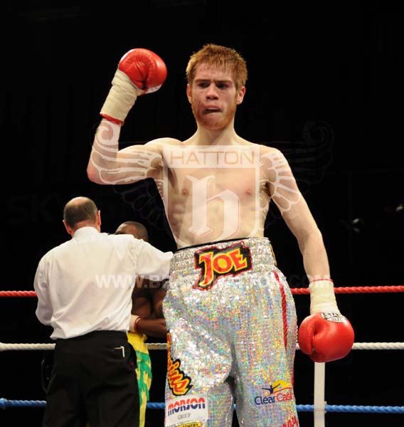 Joe Murray (boxer) manchesters joe murray gets his first stoppage win as a