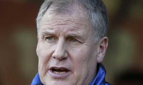 Joe Royle Joe Royle to be replaced by 39younger man39 at Oldham