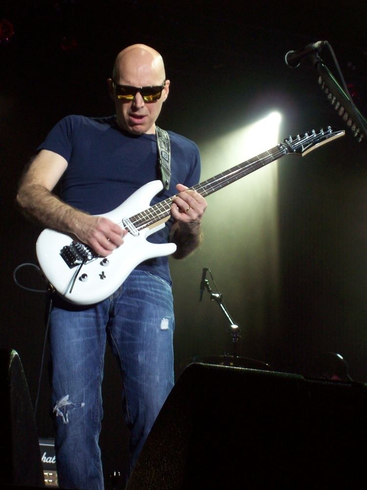 Joe Satriani Joe Satriani Wikipedia the free encyclopedia
